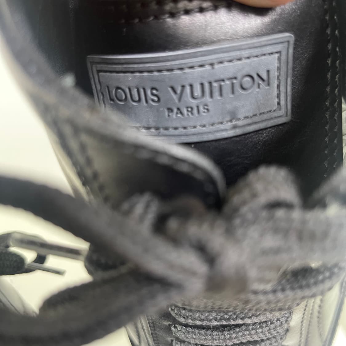 루이비통 스니커즈 9.5 (285mm)  상품이미지5