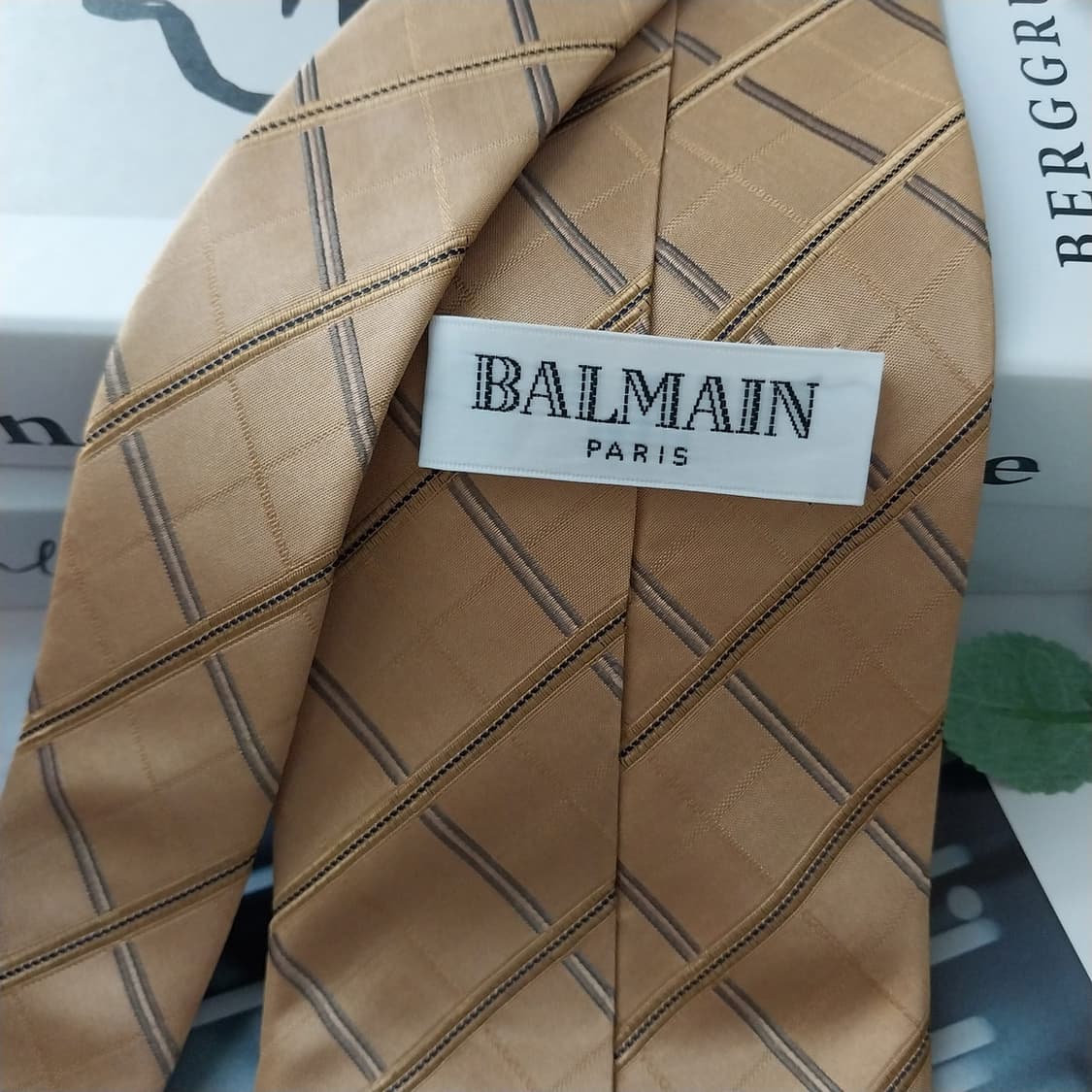 발망 실크 골드 체크 패턴 넥타이 9.6cm A+등급 K1104
 상품이미지5