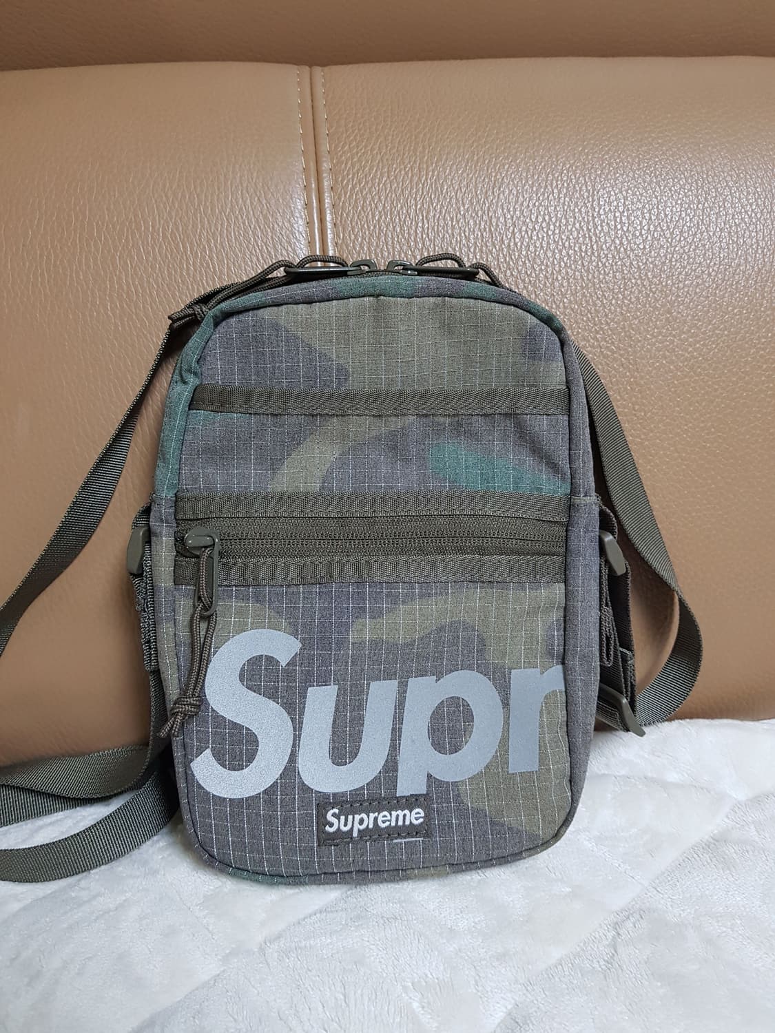 슈프림 숄더백 크로스백 우드랜드 카모 24SS 상품이미지2