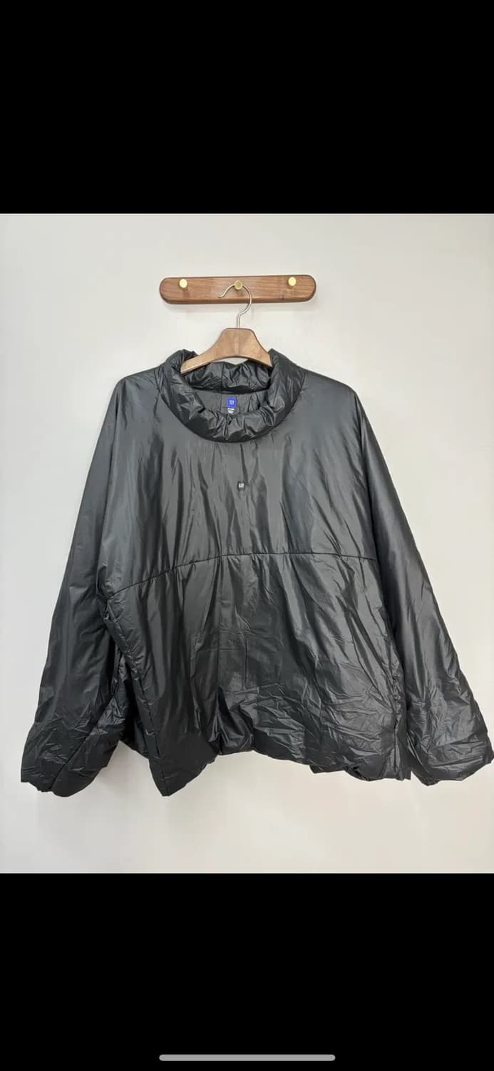 이지갭 엔지니어바이 발렌시아가 모크넥 풀오버 퍼퍼 블랙 H1773 상품이미지2