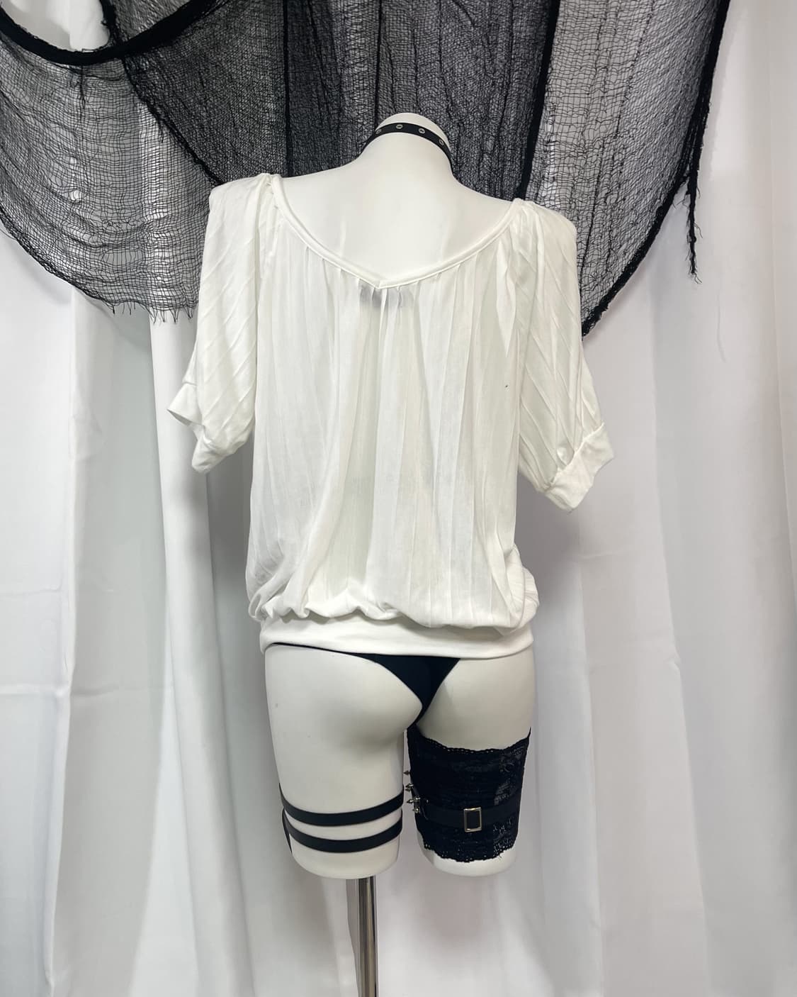 white cubic t-shirt 상품이미지4