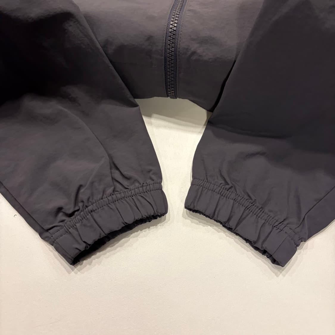 [95] 엄브로 빅로고 바람막이 자켓 그레이 C253 상품이미지7