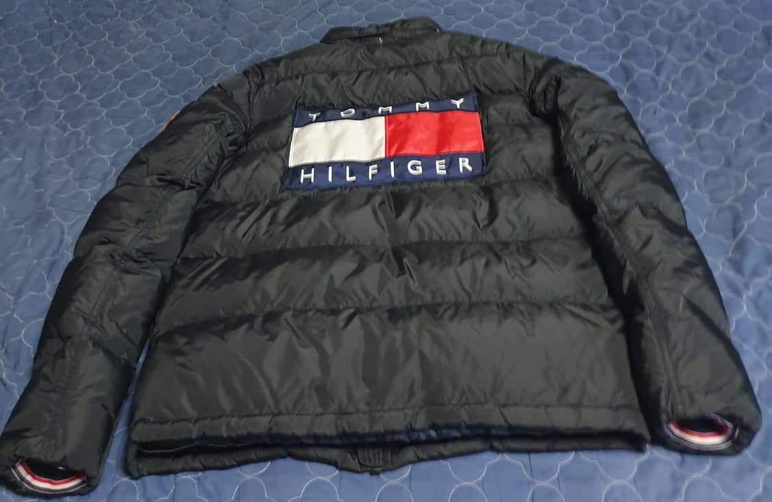 (해외발매) 타미힐피거 빈티지 빅 백로고 다운 숏패딩 블랙 (XL) 상품이미지1