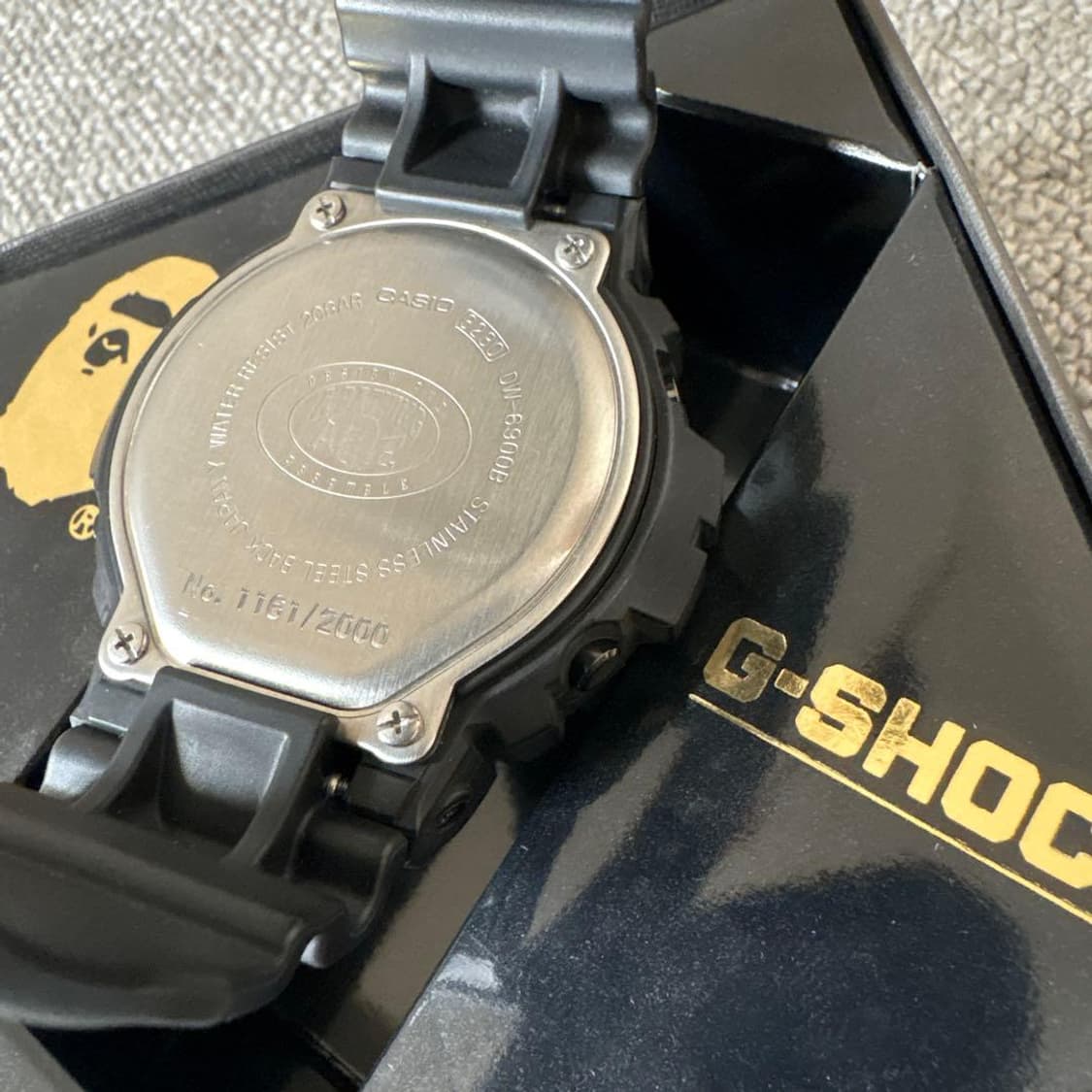 카시오 지샥 X 베이프 DW-6900 'GO! APE' 25주년 시계 상품이미지5