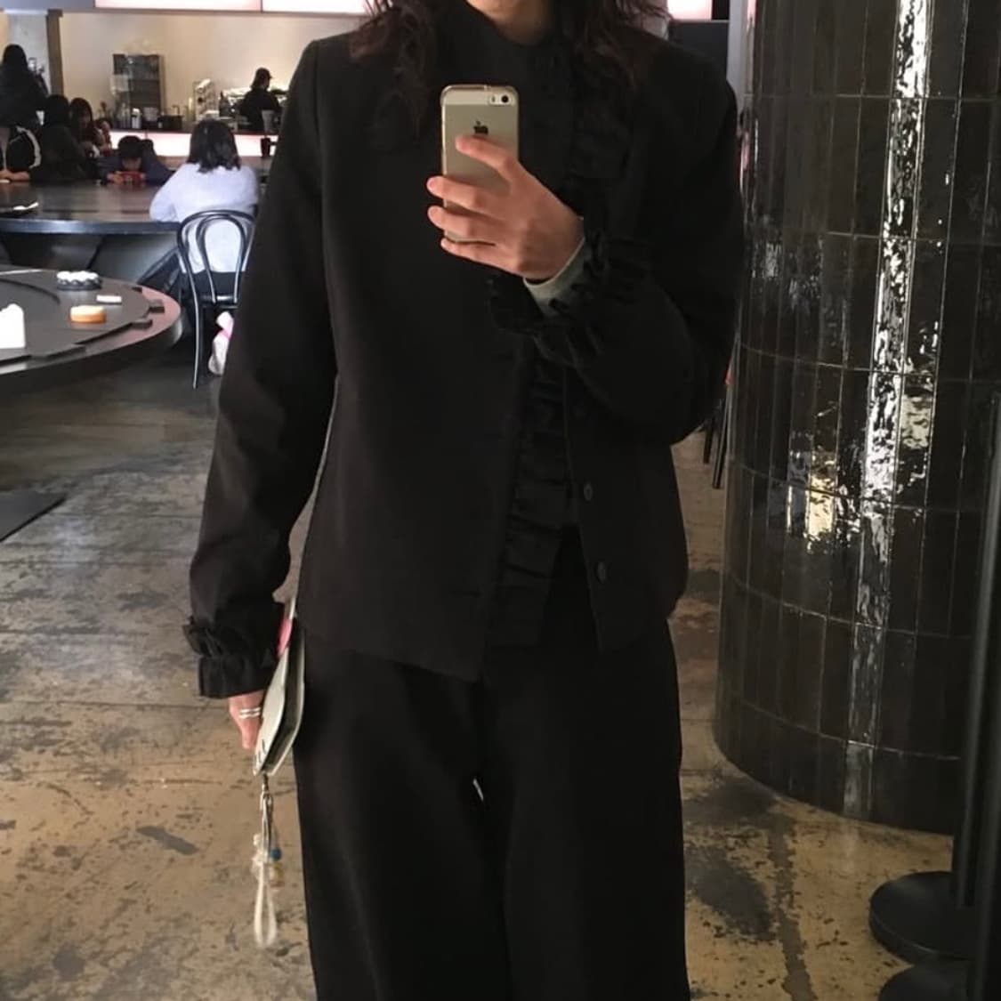 프릴 블랙 사선 버튼 자켓 상품이미지3