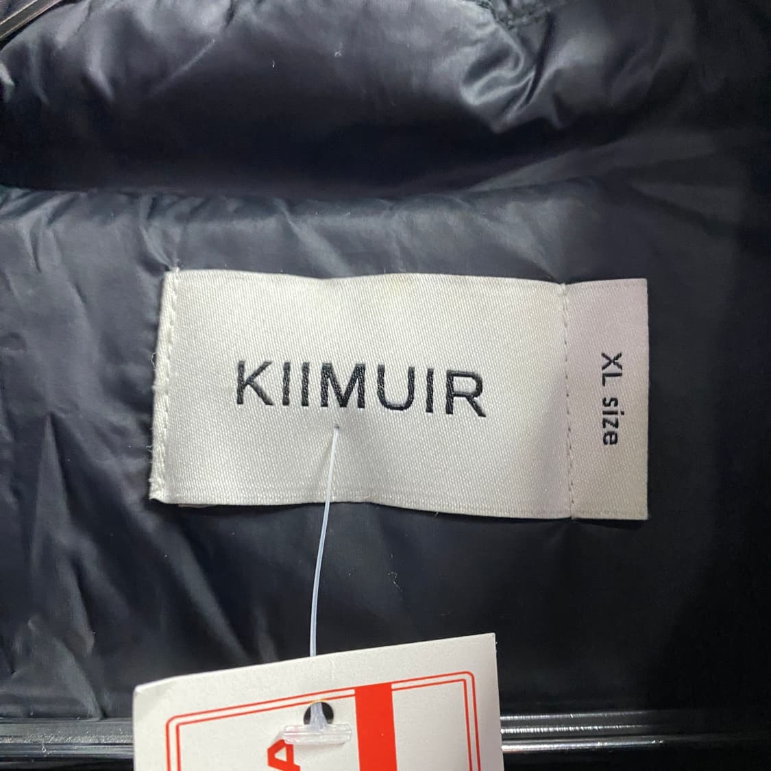 키뮤어 카라 블랙 숏 덕 다운 패딩 B3615 상품이미지3