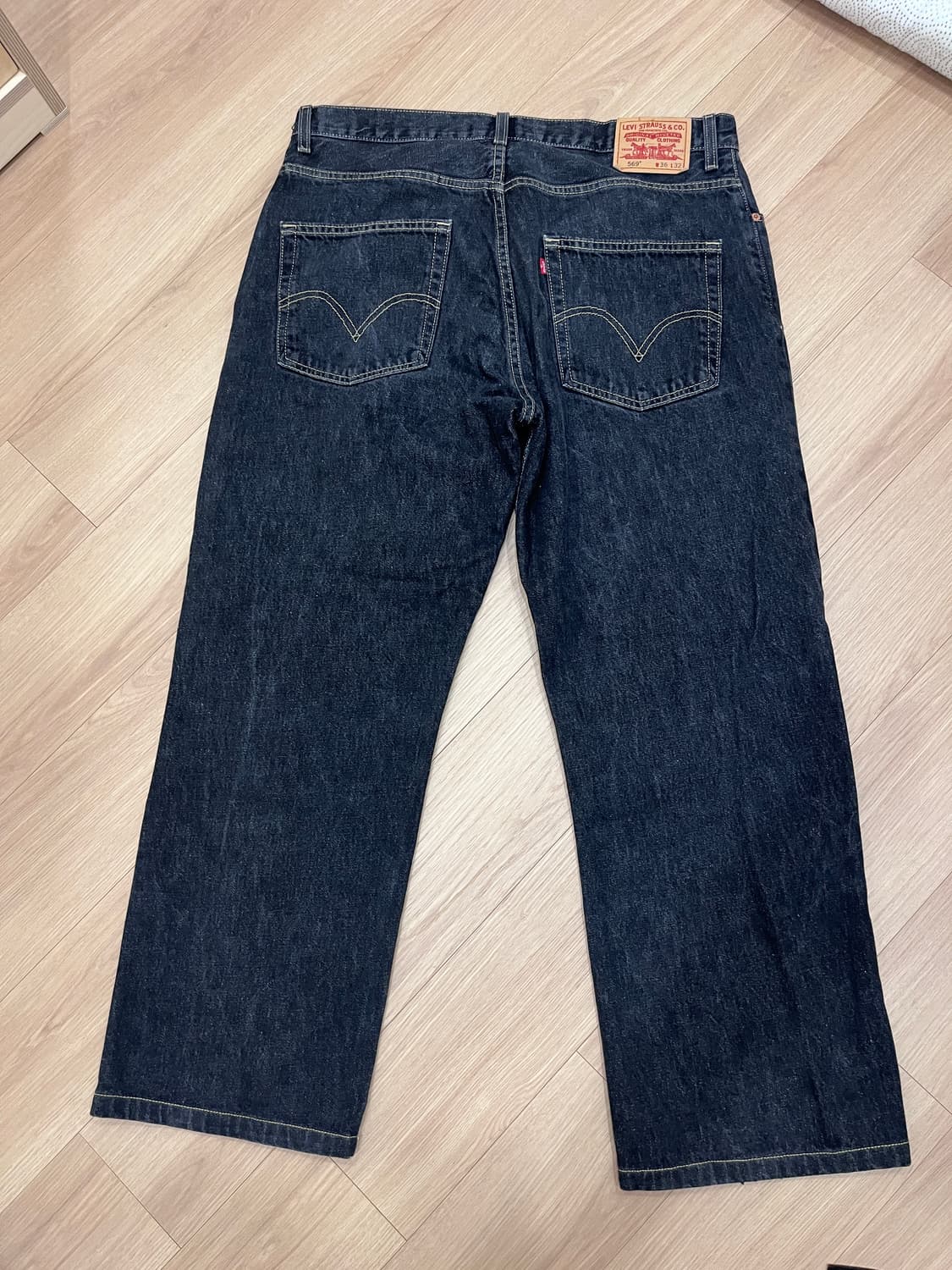 Levi's 569 Loose Straight Black Jeans 상품이미지3
