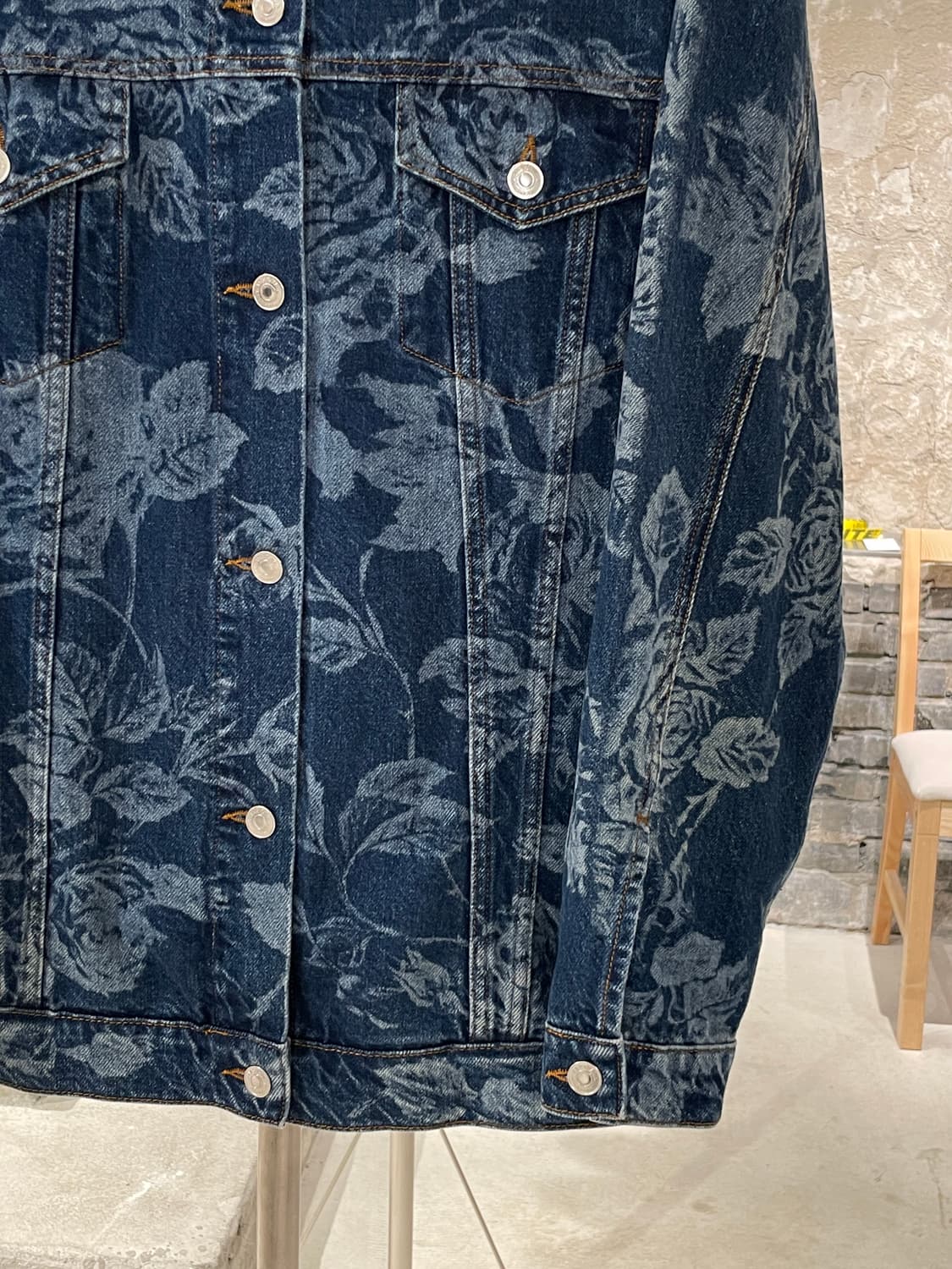 msgm 플로랄 백 하프 버튼 데님 자켓 상품이미지5