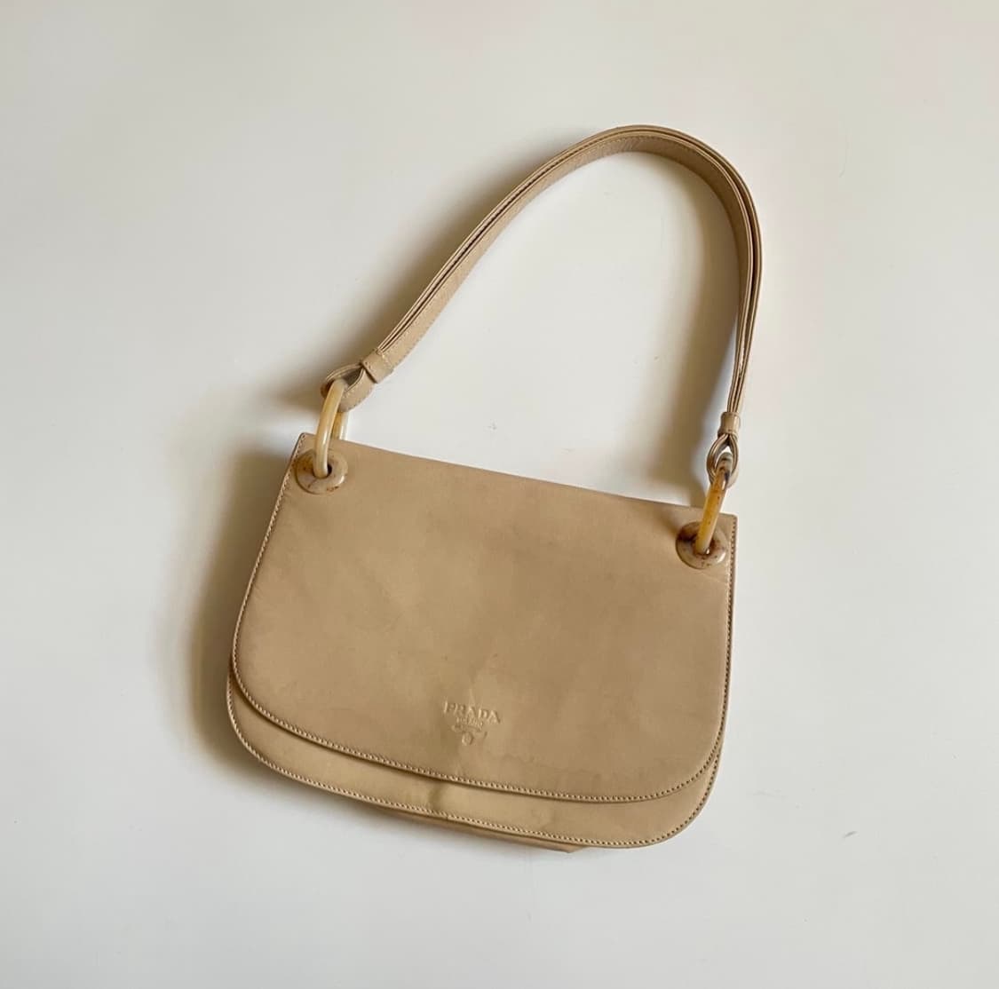 프라다 플랩백 상품이미지1