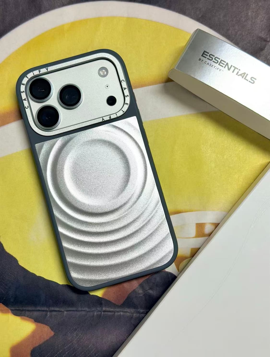 케이스티파이 x 지드래곤 아이폰 알로이 리플 케이스 실버 17prpmax 상품이미지1