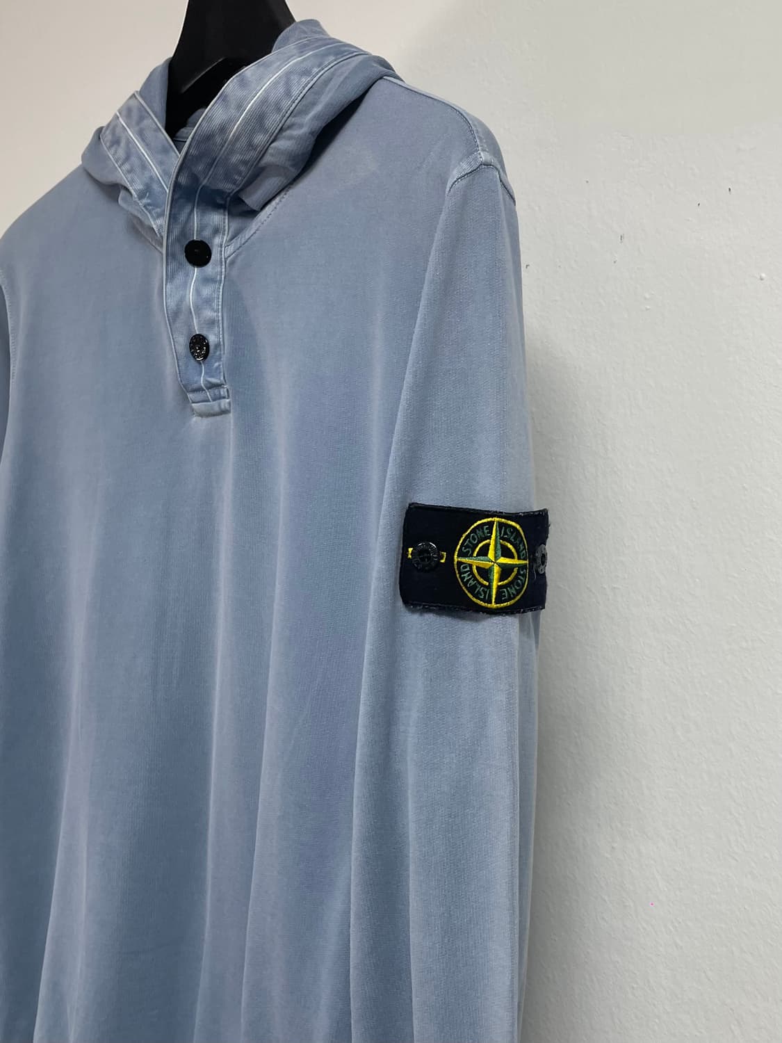 14fw 스톤아일랜드 워시드 와펜 후드티 (on.603) 상품이미지4