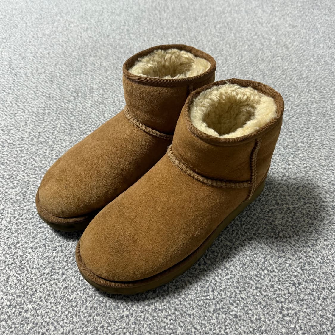 [정가 25만원 정품 UGG] 어그 클래식 미니 230 상품이미지1