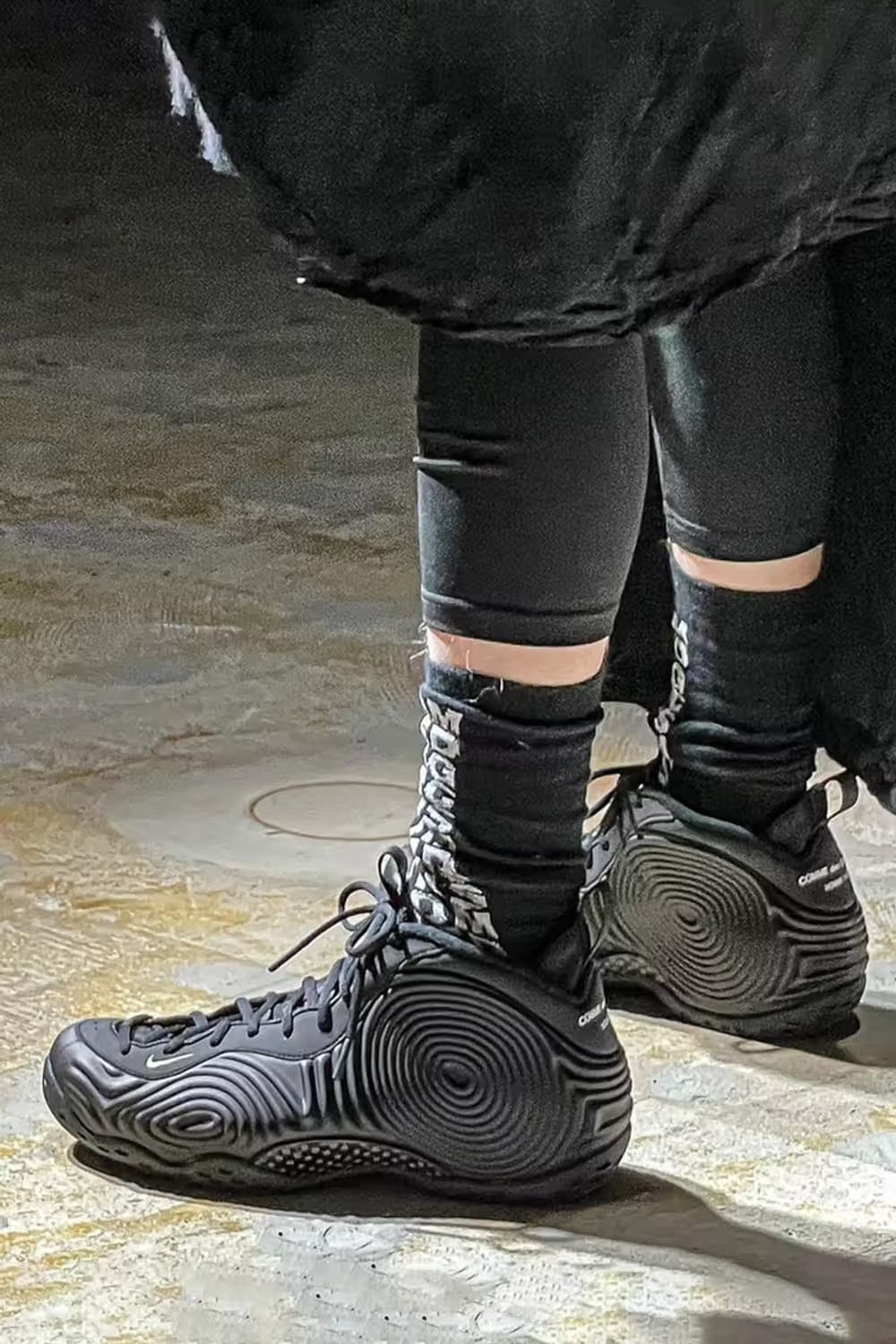 꼼데가르송 나이키 폼포짓 블랙 285 상품이미지3