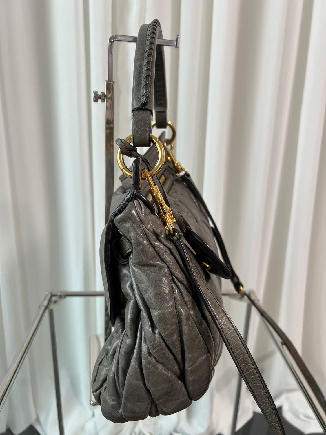 미우미우 투웨이 마테라쎄 숄더백 상품이미지5