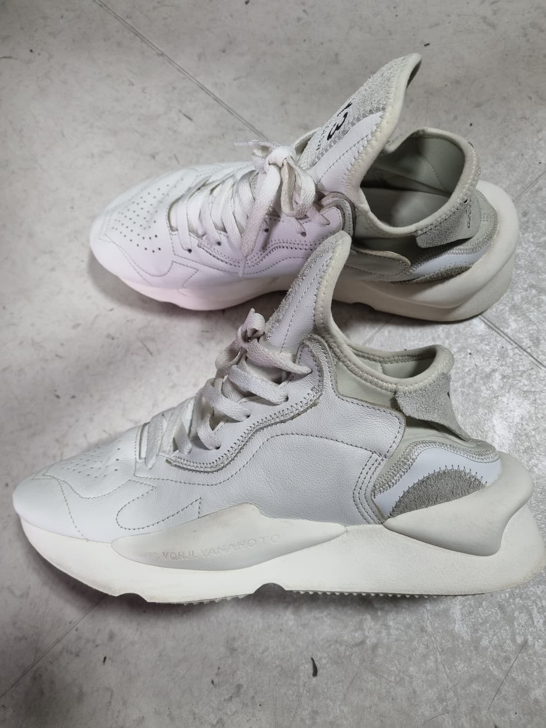 Y-3 카이와 남성 스니커즈  상품이미지2