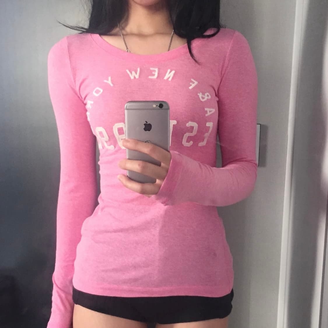 Abercrombie 아베크롬비 슬림핏 딸기우유 스팽글 롱슬리브 상품이미지1