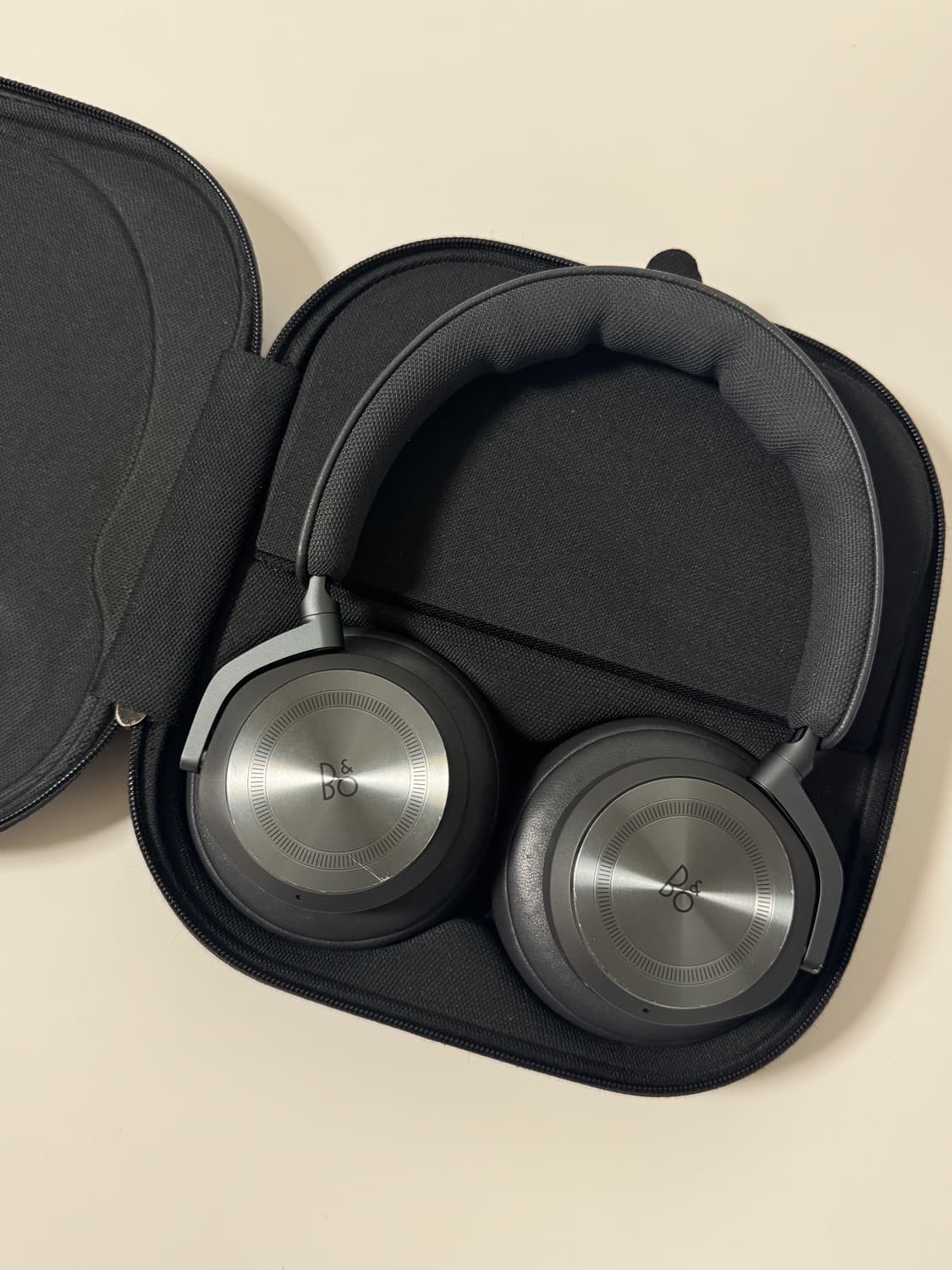 뱅앤올룹슨HX 상품이미지1