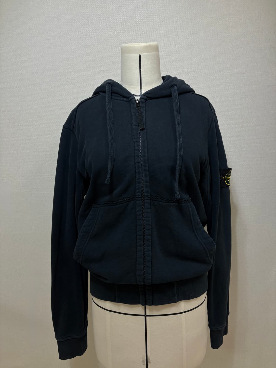 스톤아일랜드 stone island 블랙 후드집업 S 상품이미지1