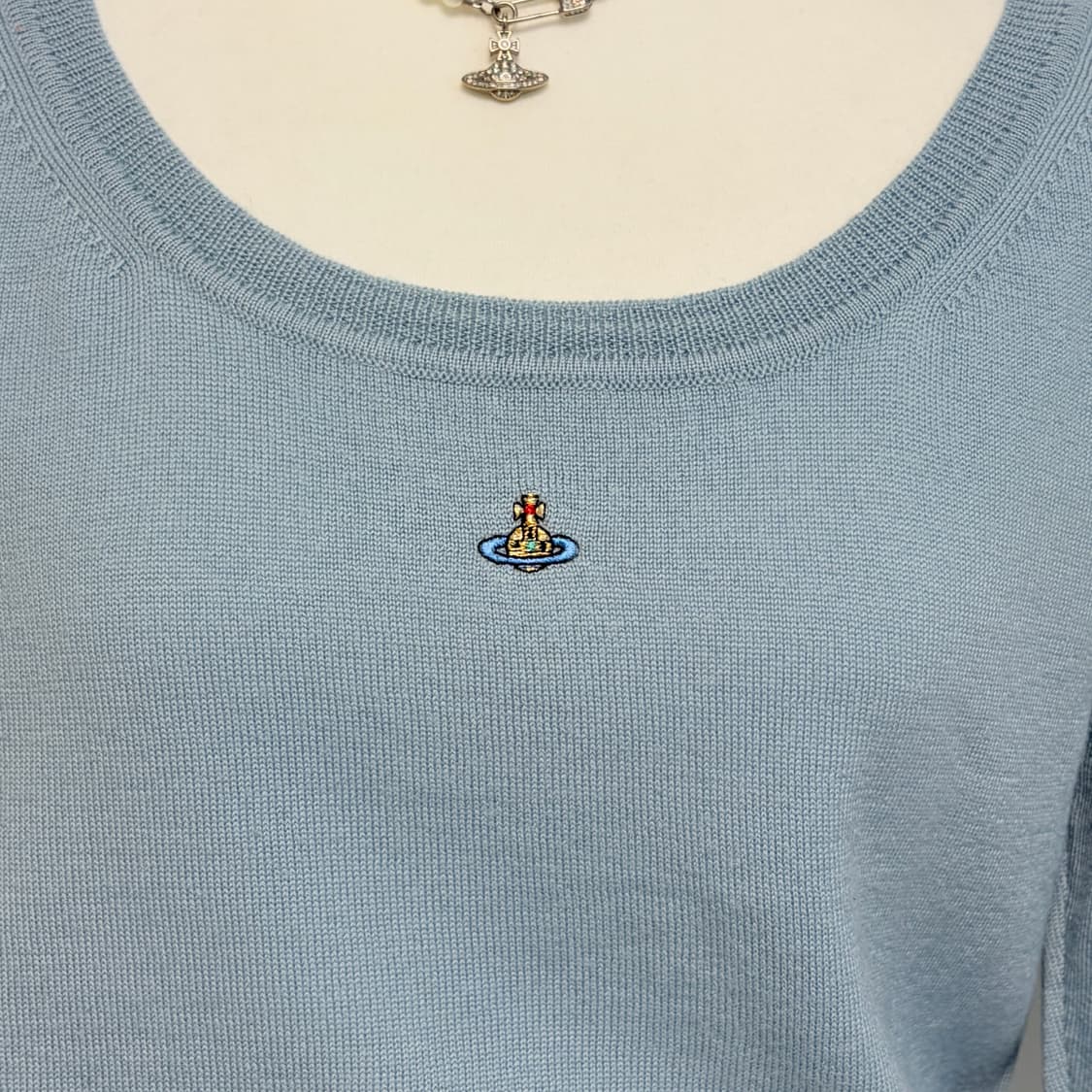 비비안웨스트우드 유넥 울 니트 스카이블루 상품이미지5