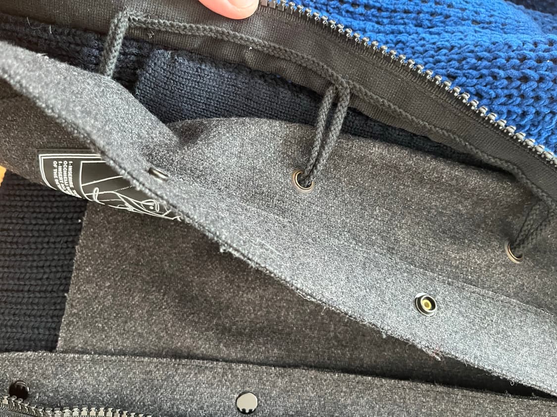 스톤아일랜드 니트 집업 점퍼 판매해요 상품이미지4