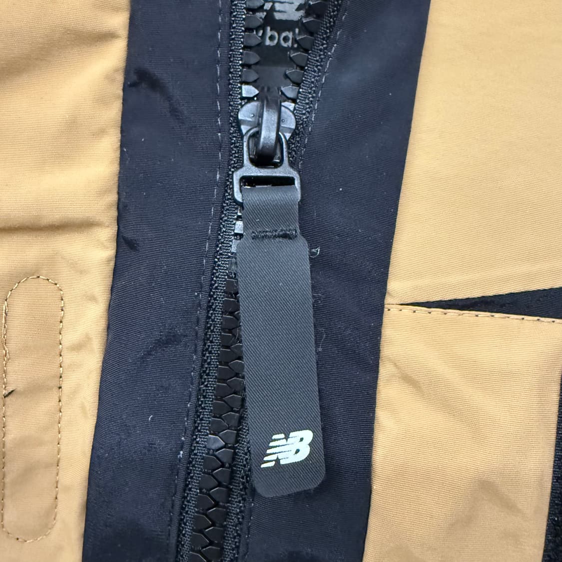 [정품/XL] 뉴발란스 블랙 후드 바람막이 자켓 b15 상품이미지8