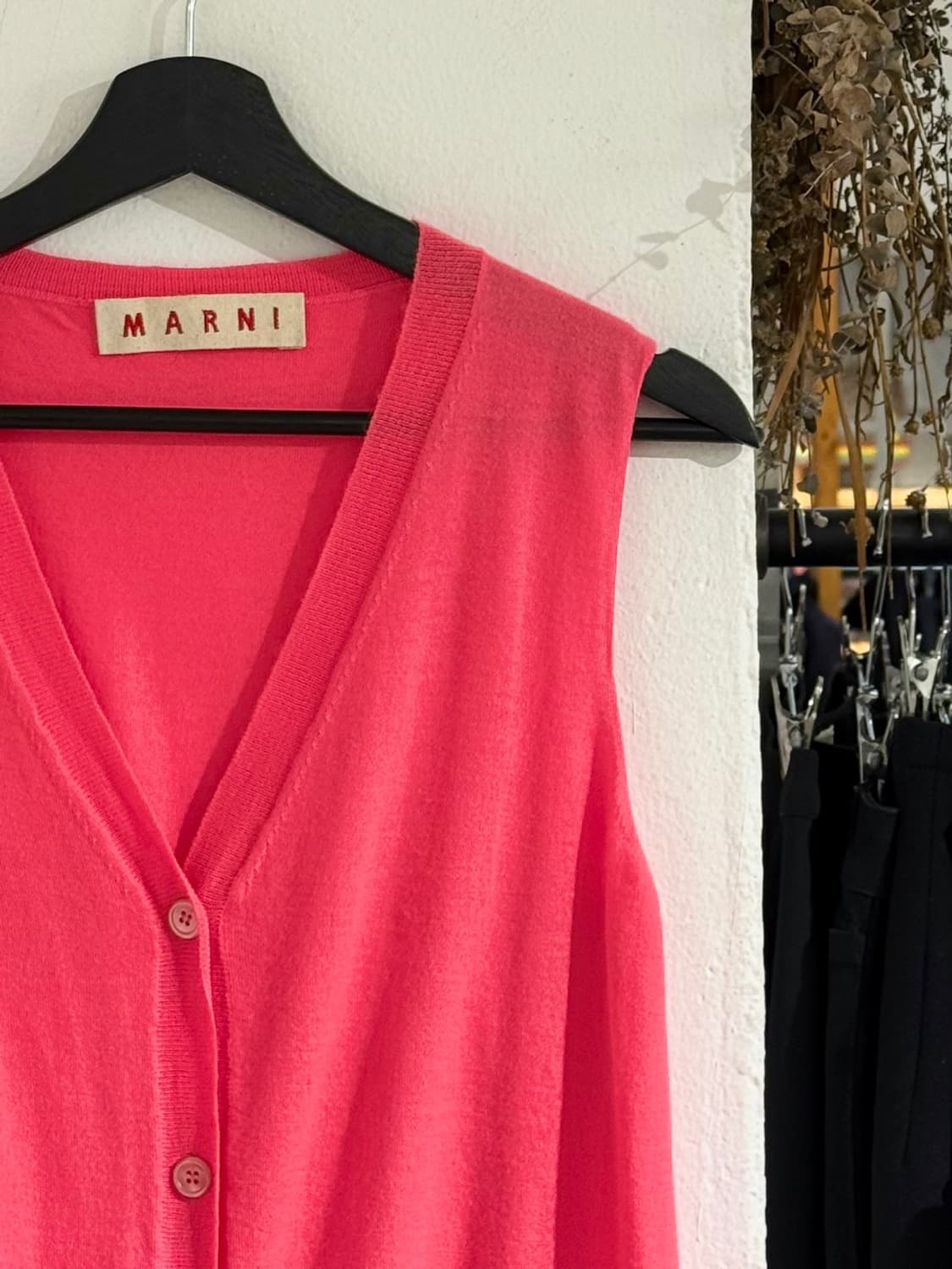 마르니 코랄핑크 브이넥 니트 베스트 상품이미지3