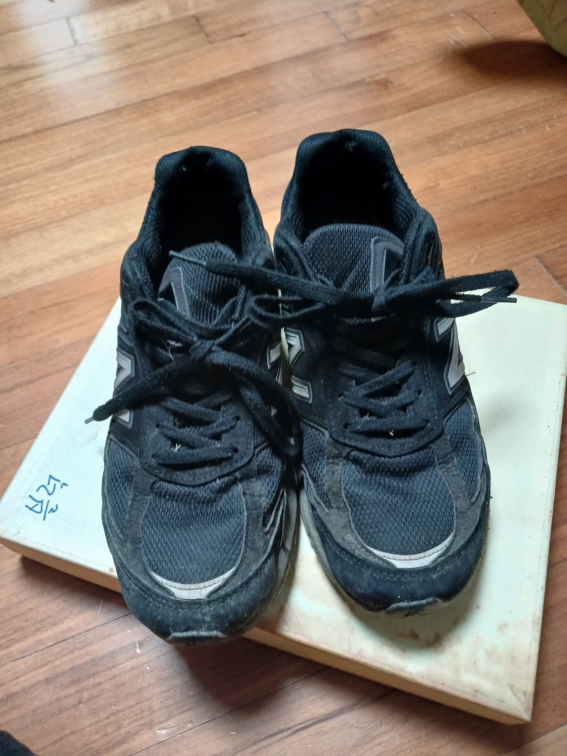 뉴발란스 블랙 990v5 275 상품이미지2