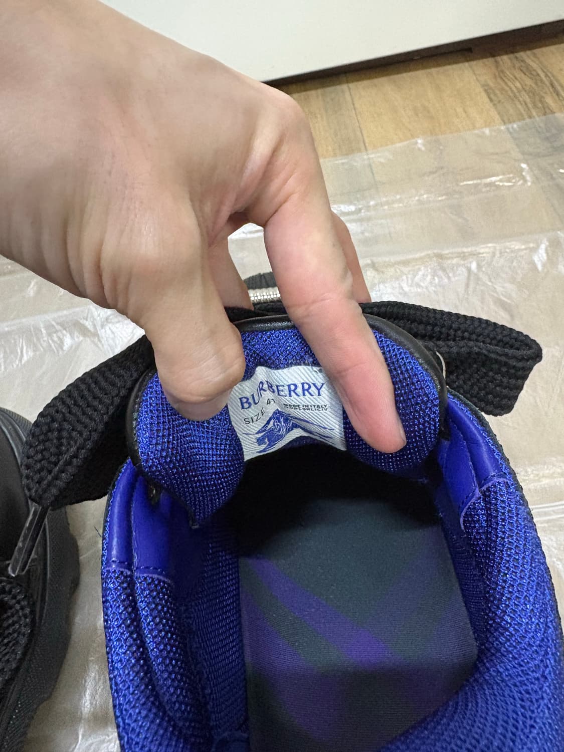 [41=260] 버버리 레더 트랙(트렉) 부츠 블랙 팝니다 상품이미지7