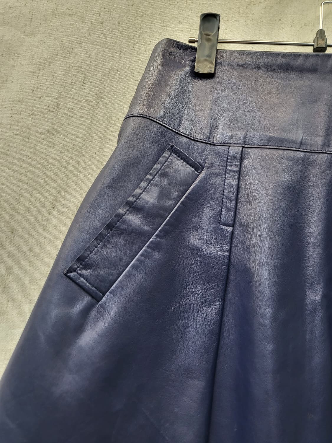 빈스 양가죽 스커트 상품이미지4