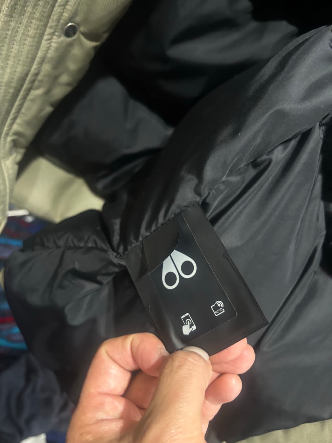 무스너클 캐나다판 상품이미지3