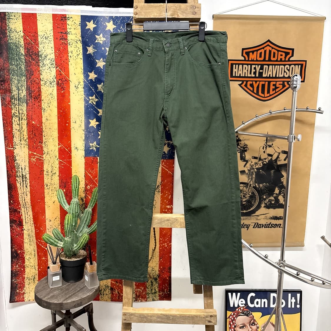 리바이스 화이트탭 505 레귤러핏 그린 스티치 코튼팬츠 N952 상품이미지1