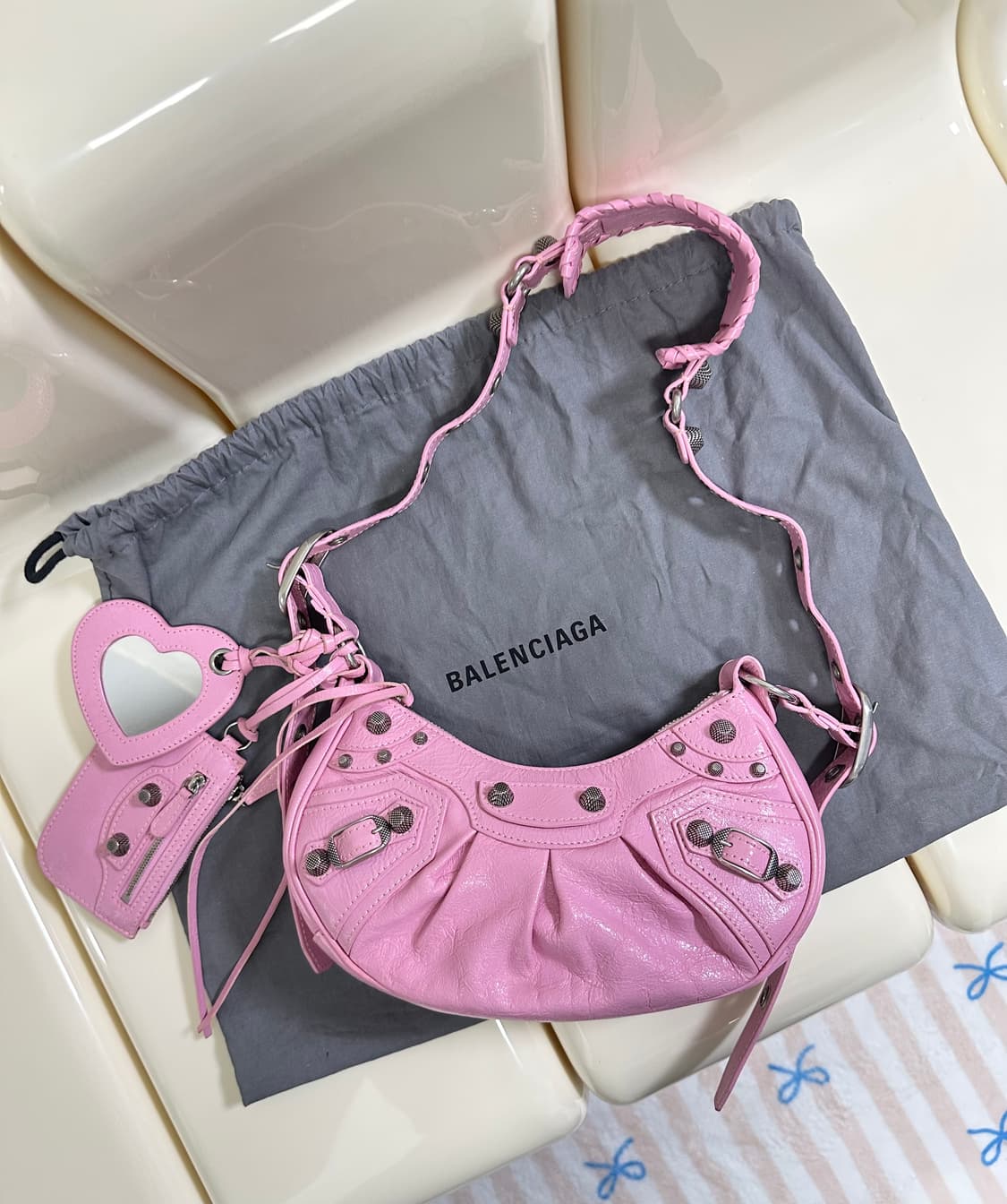 [A+ 정품] 발렌시아가 르카골 핑크 xs 상품이미지1