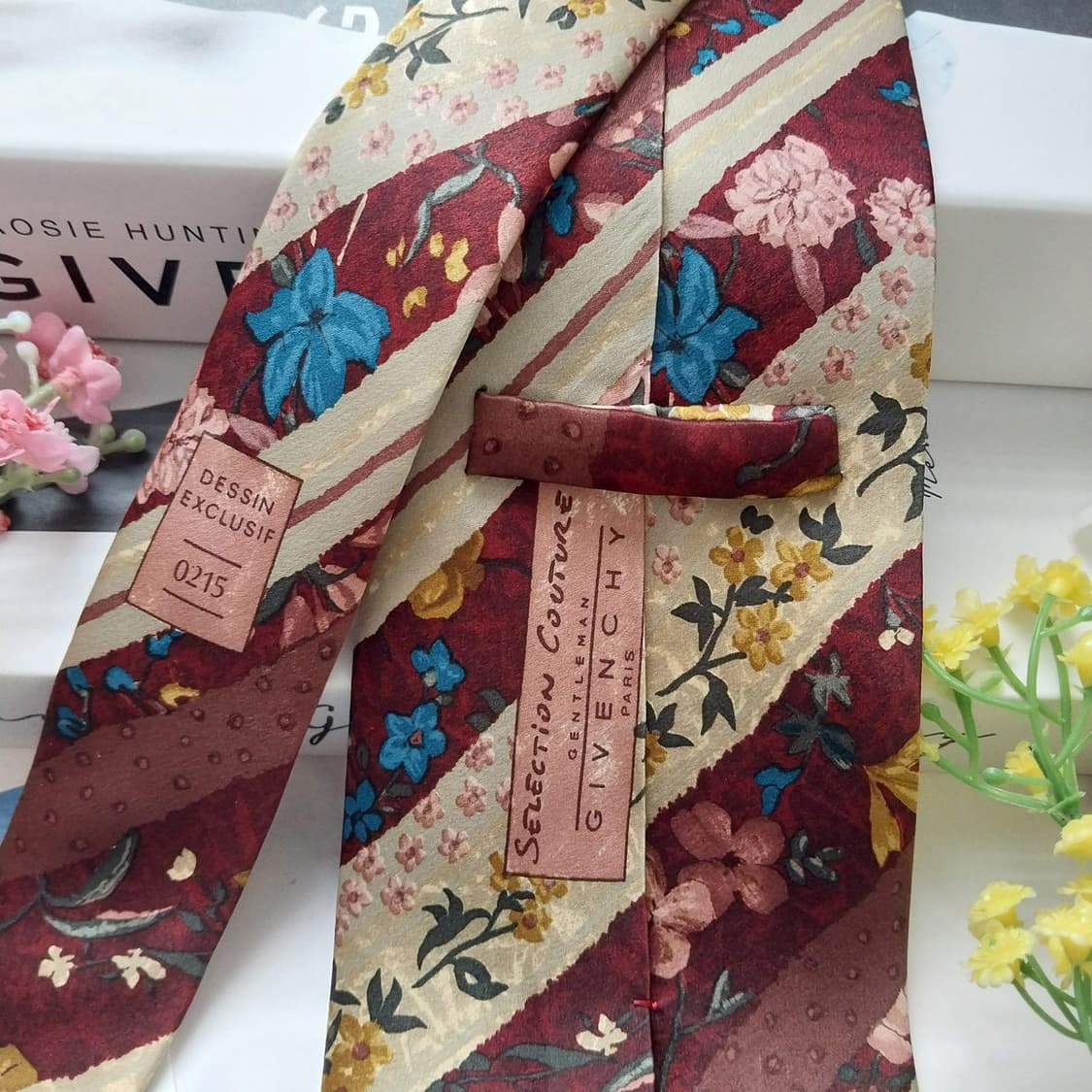 지방시 실크 브라운 플로럴 패턴 넥타이 9.7cm A+등급 K1468
 상품이미지5