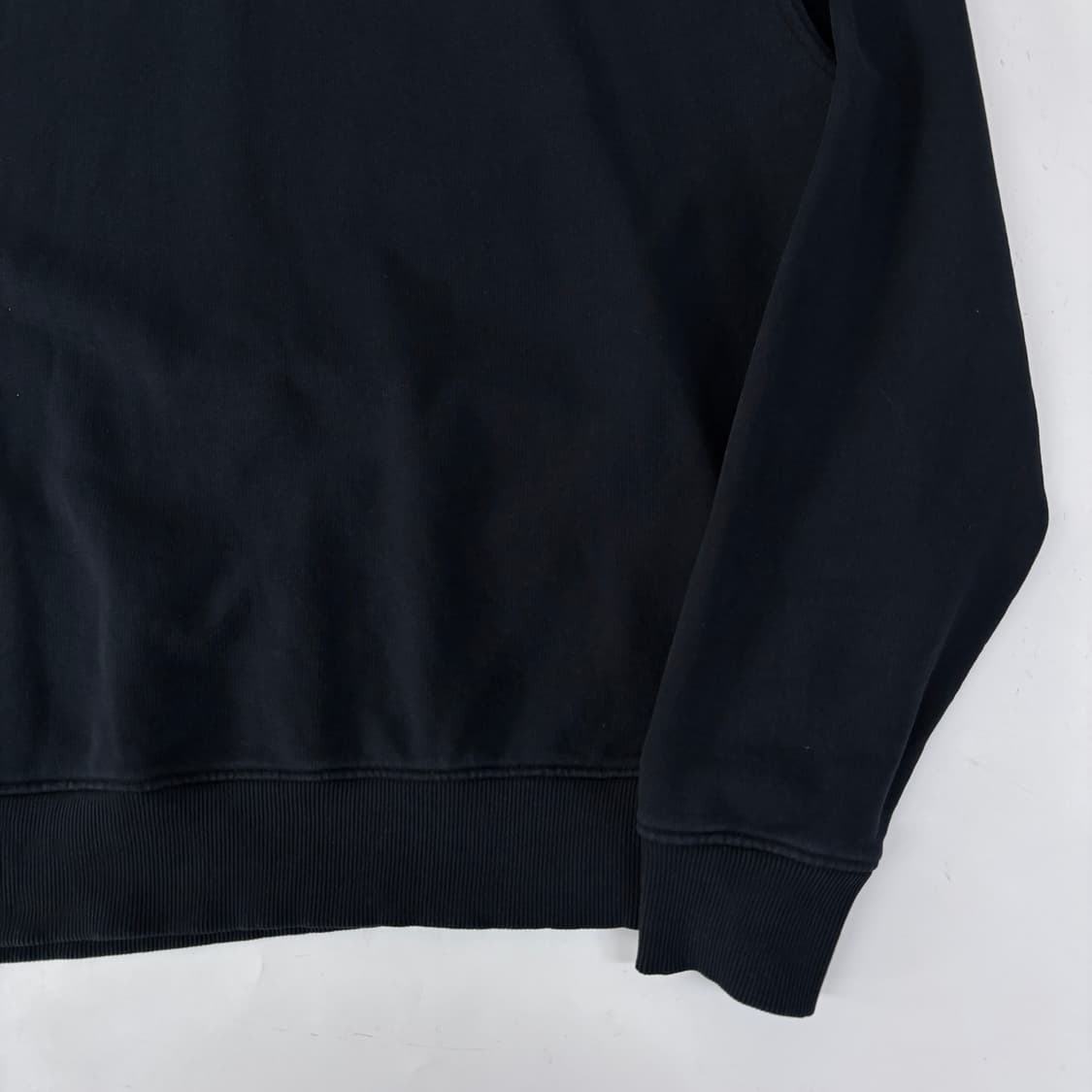 AMI 아미 스몰 하트 맨투맨 상품이미지3