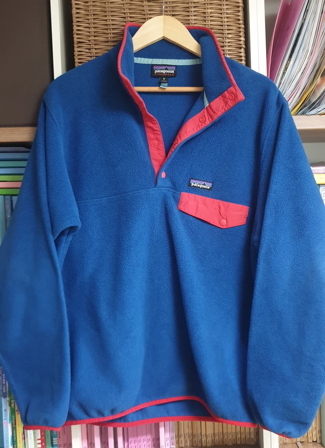 파타고니아 신칠라 스냅티 풀오버 블루 레드트림 M사이즈 상품이미지1