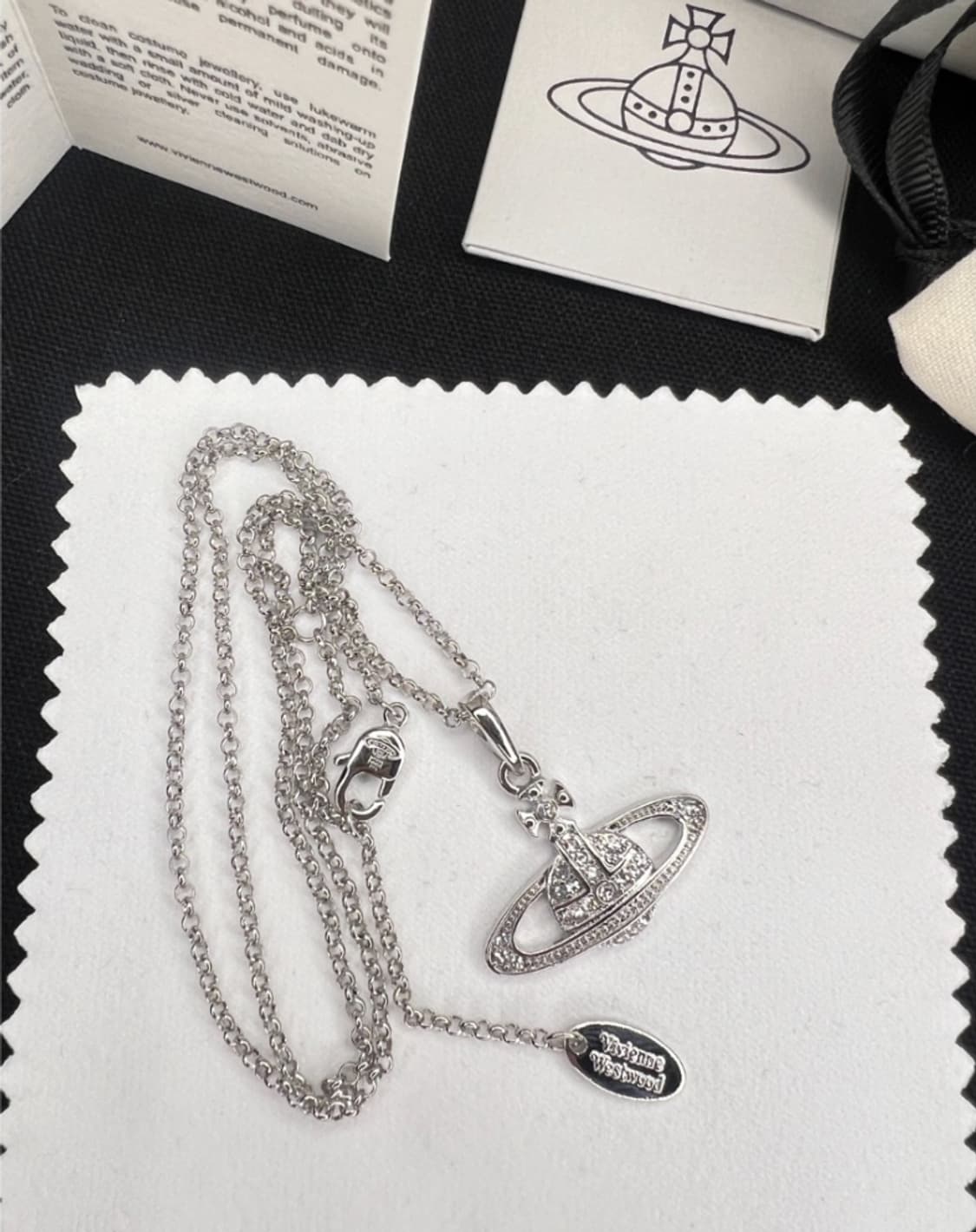 비비안 웨스트우드 아카이브 시그니처 orb 팬던트 목걸이 상품이미지6