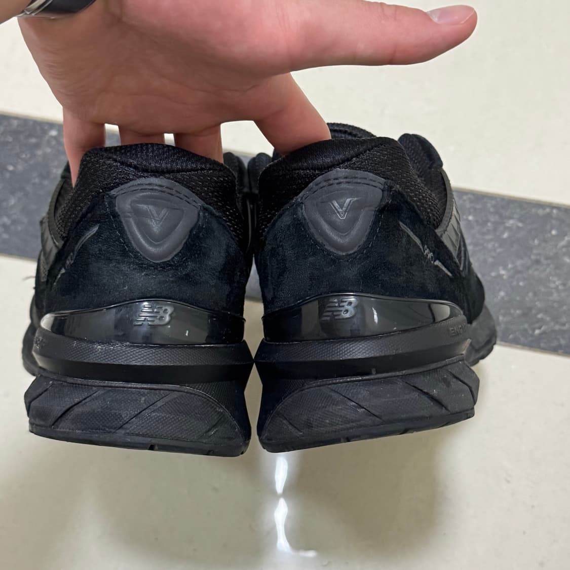 뉴발란스 990v5 D 트리플블랙 265 상품이미지7