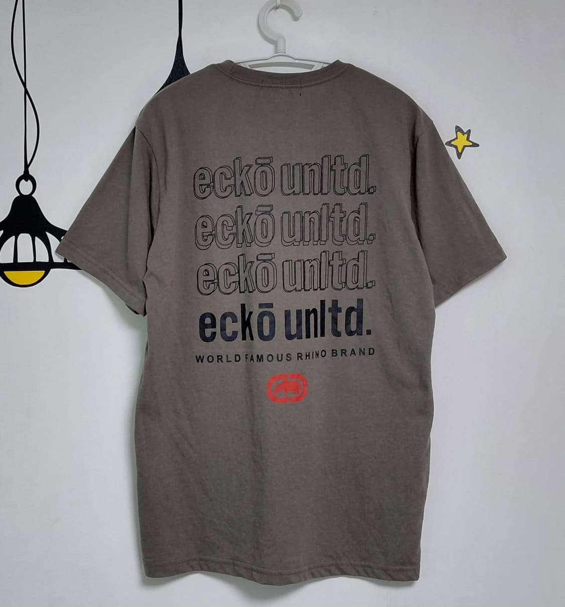 [LL] ecko 언리미티드 백프린팅 반팔 티셔츠 (그레이 브라운) 상품이미지1
