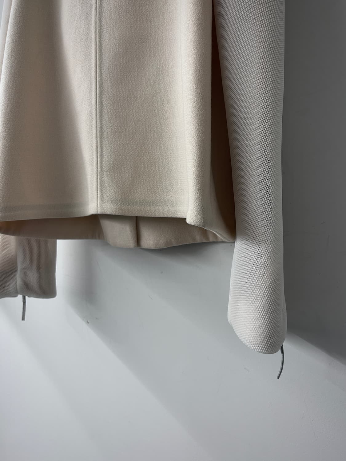 Gabriele Colangelo 비대칭 드레이프 하이넥 자켓 상품이미지8