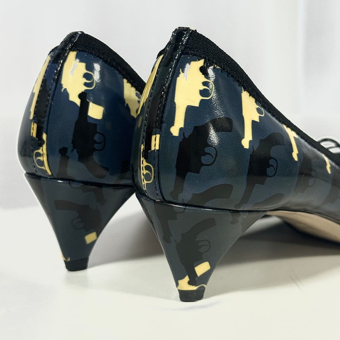 미우미우 프린팅 페이턴트 슈즈 상품이미지6