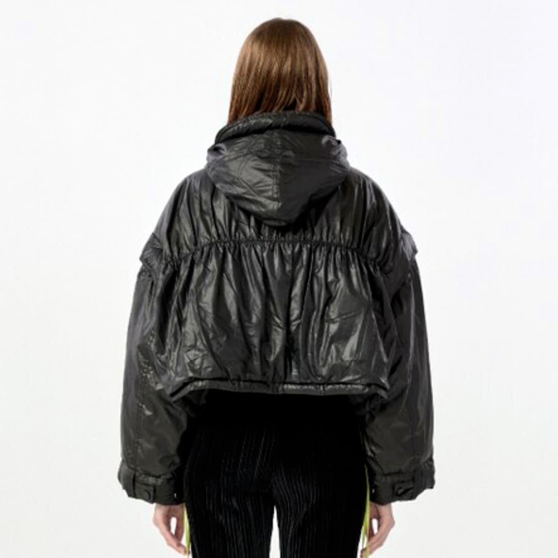 워브먼트(WOVEMENT) 투웨이 구스 쇼트 패딩 프리사이즈  상품이미지3