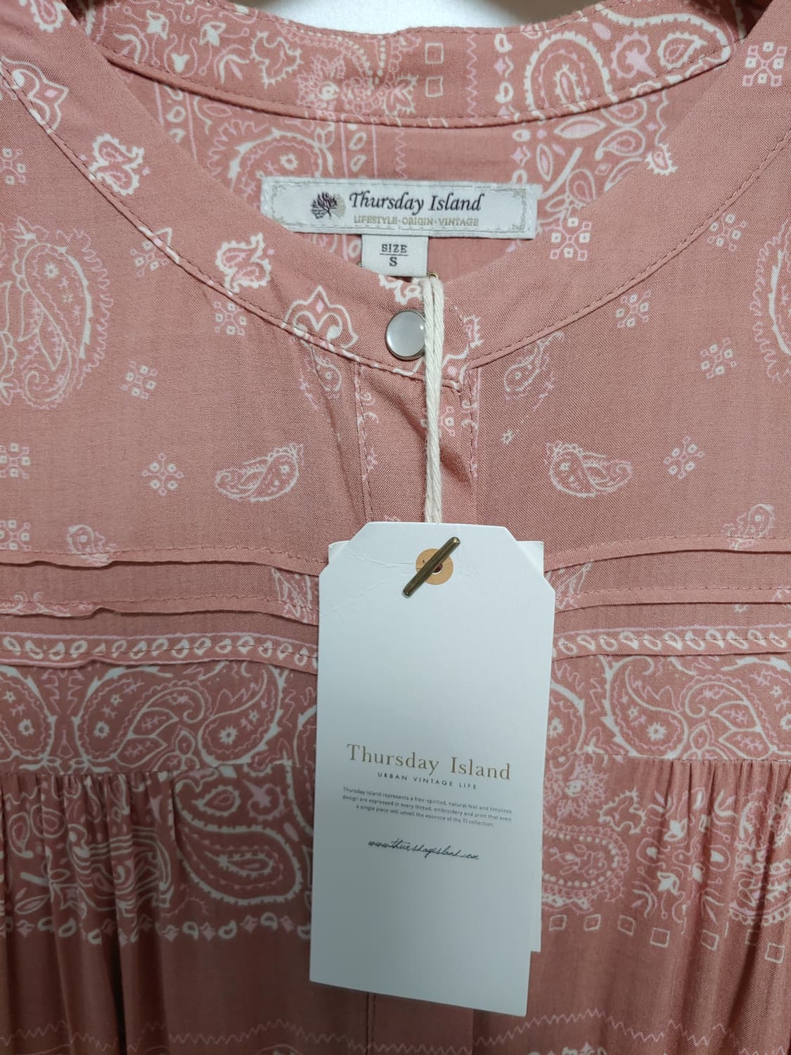 써스데이아일랜드 239000원 반다나원피스 택채새옷 상품이미지8