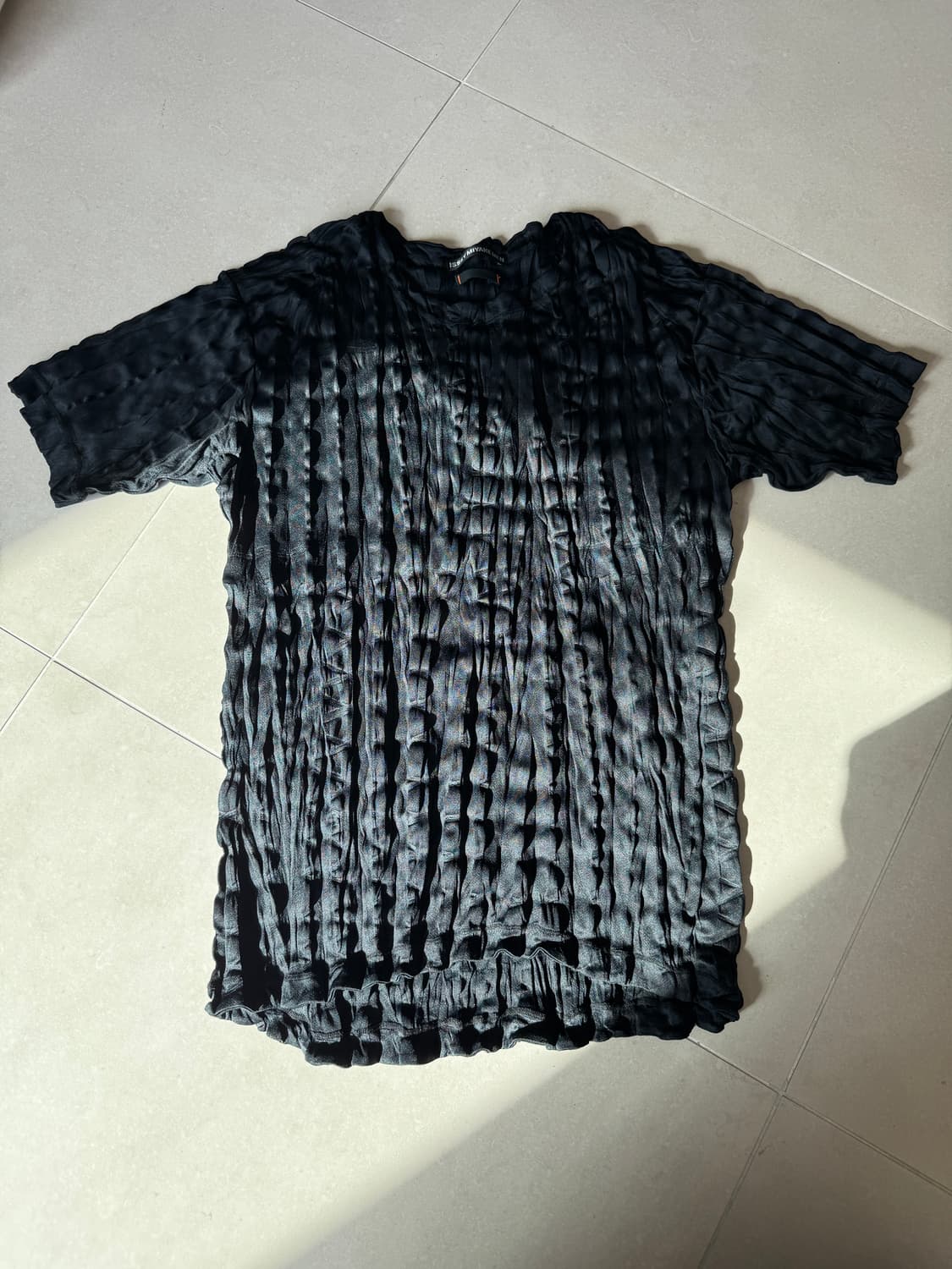 이세이미야케 맨 플리츠 티셔츠 상품이미지1