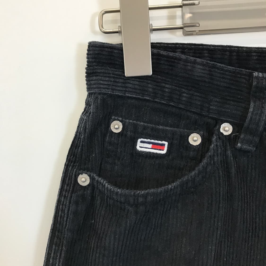 타미힐피거 와이드 레그 코듀로이 팬츠 [26x30] 상품이미지2