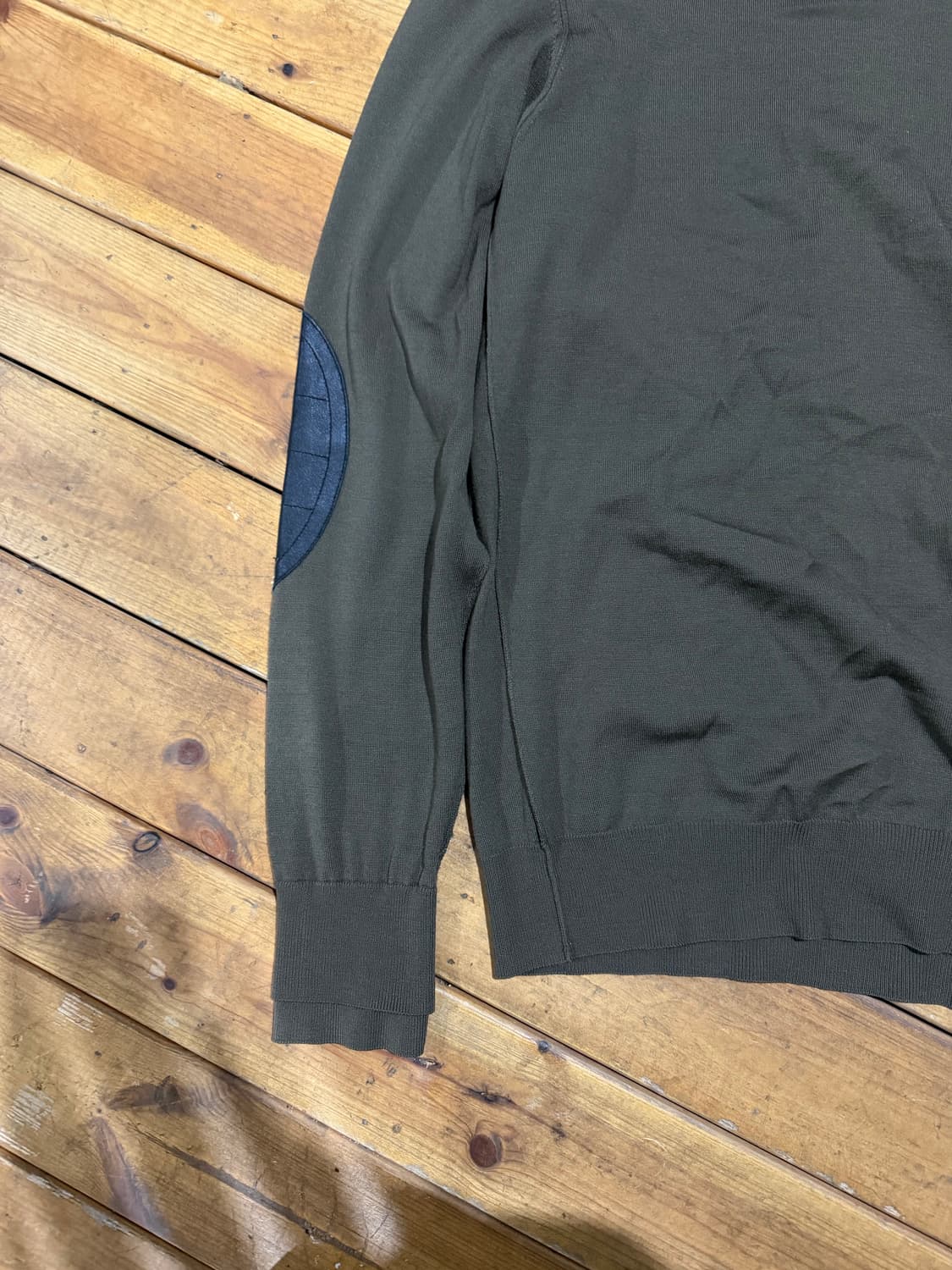 닐바렛 레더패치니트 상품이미지5