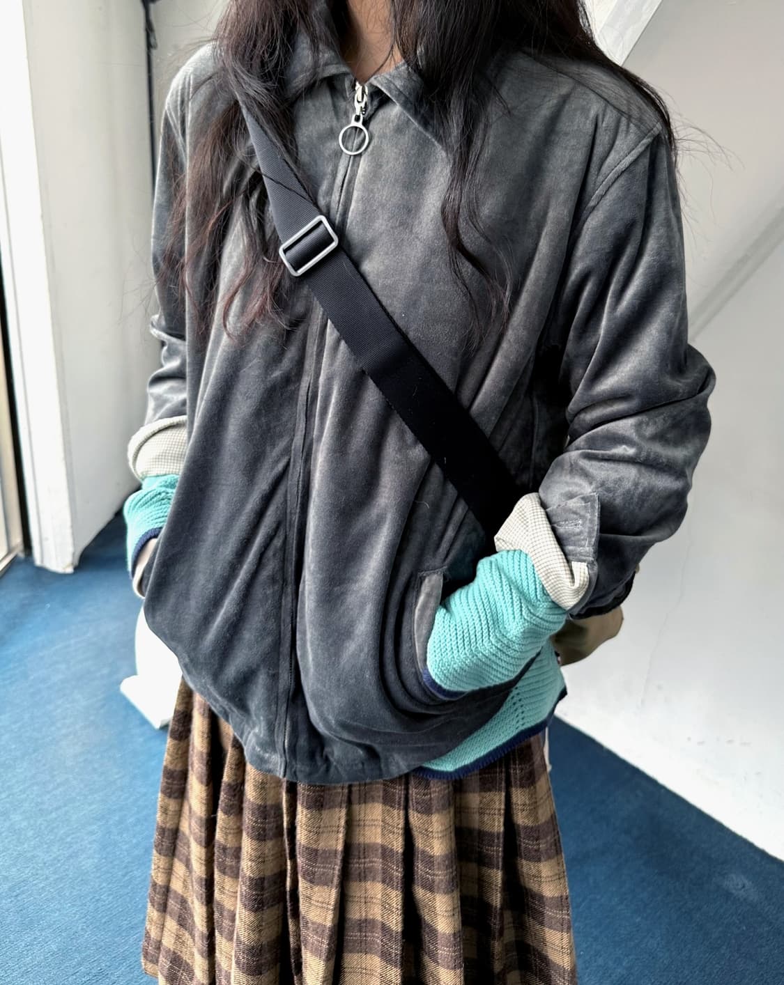 Velour fabric zip single jacket 상품이미지9