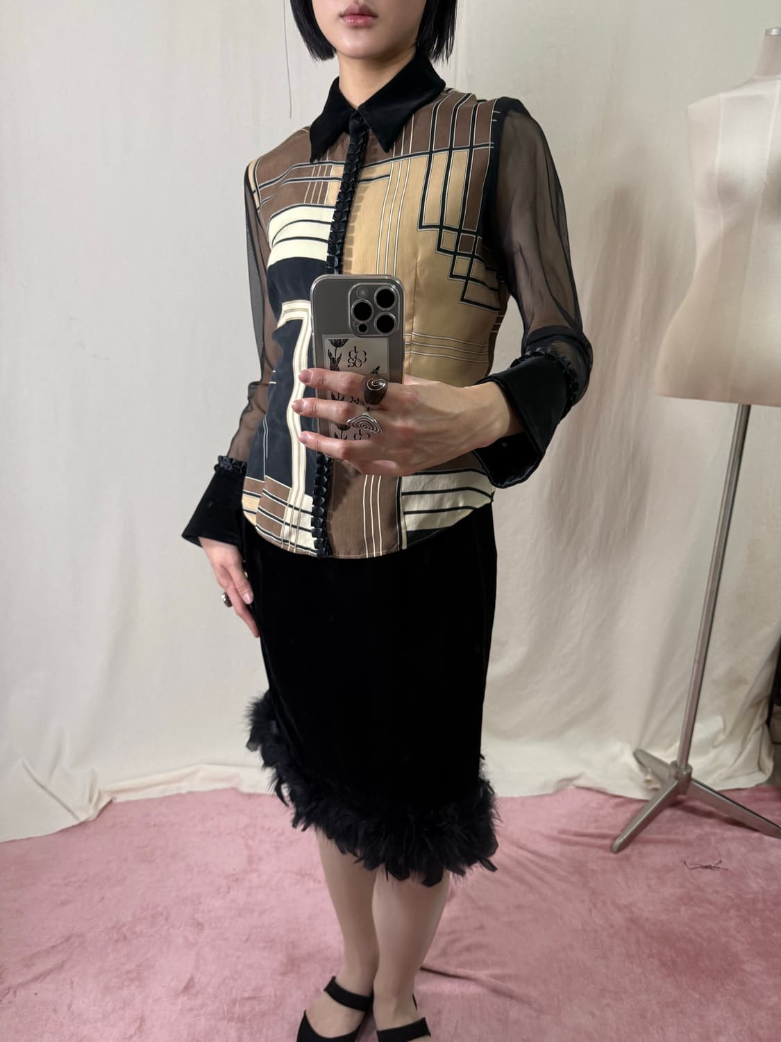 Pride 시스루 벨벳 블라우스 상품이미지3