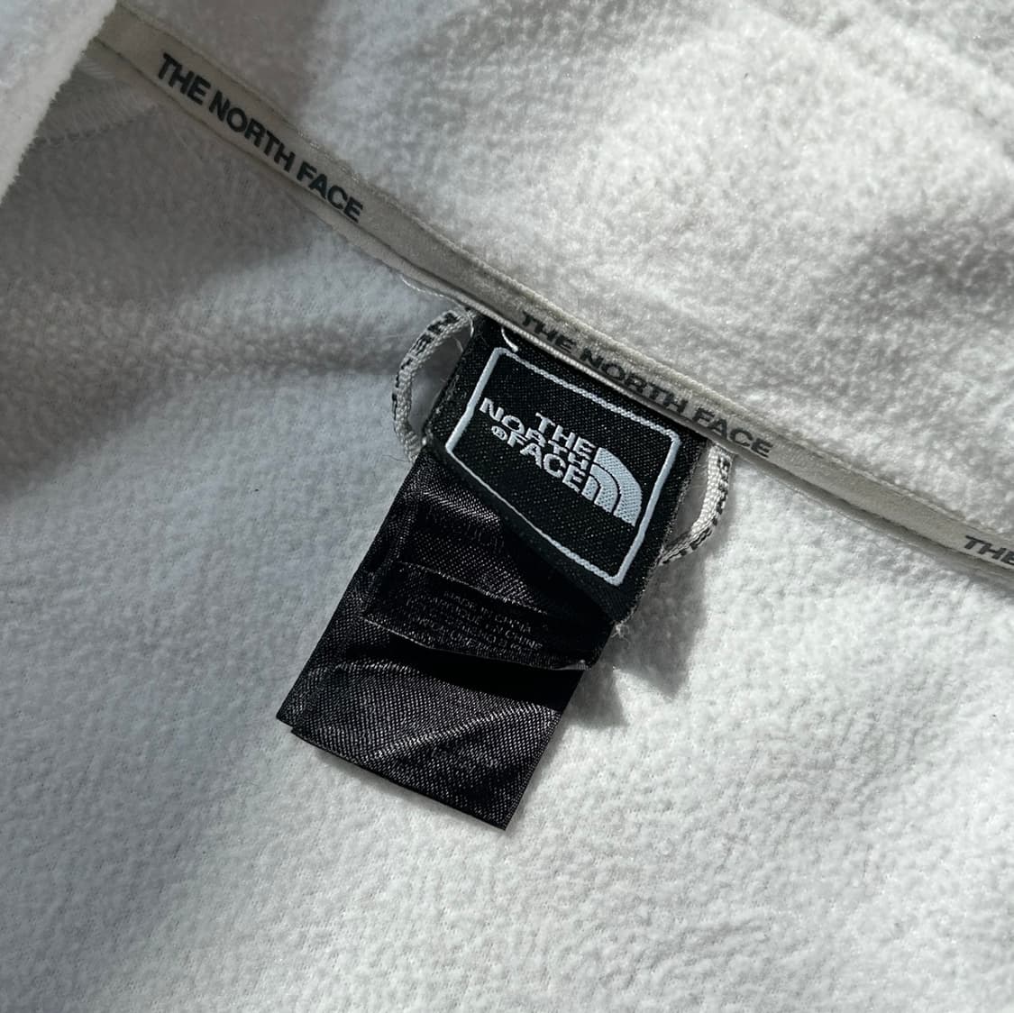 노스페이스 화이트 플리스 집업  상품이미지9