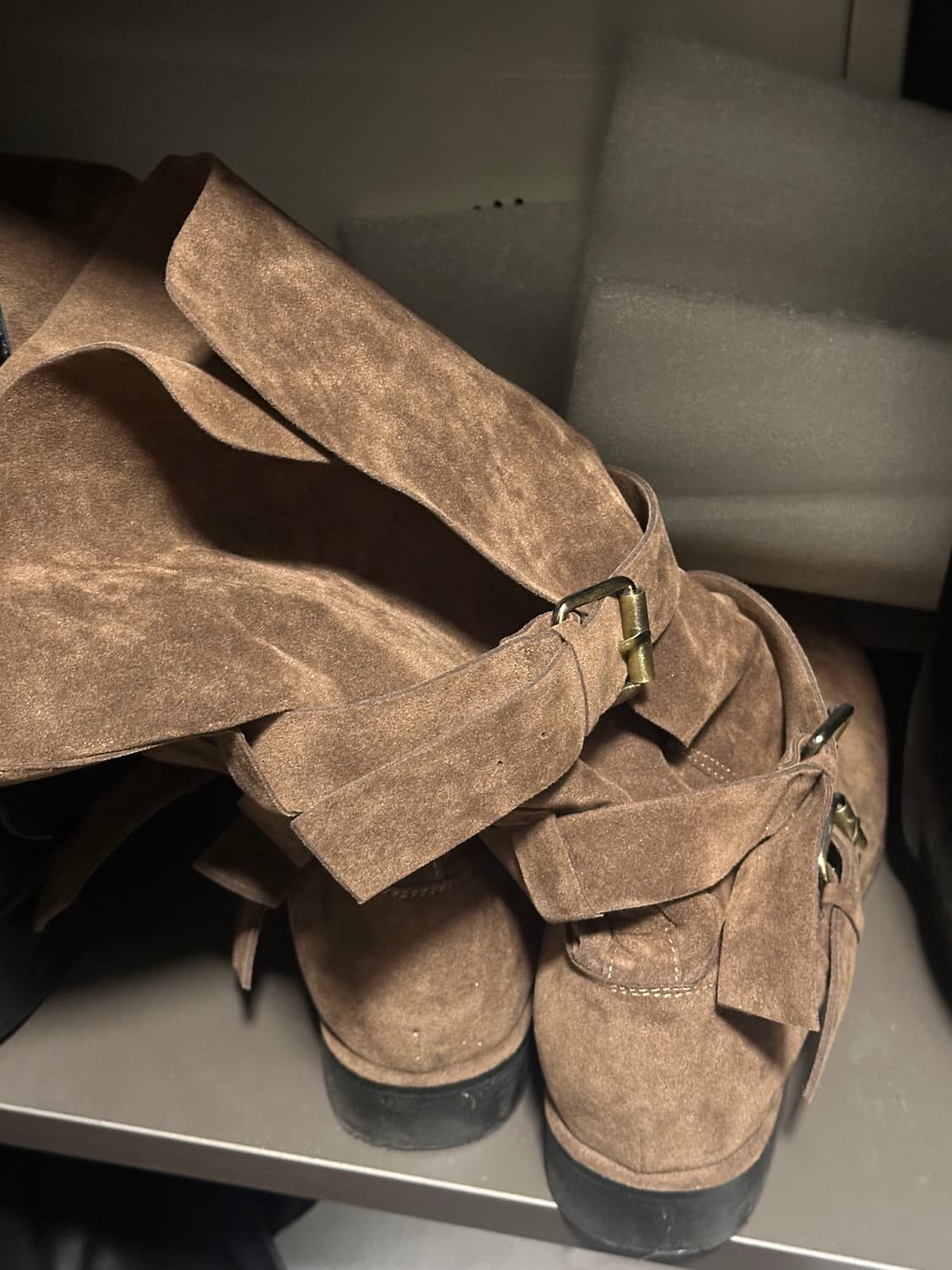 이이알하우스 스웨이드 벨츠 부츠 상품이미지2