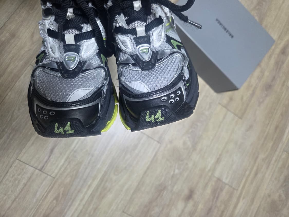 발렌시아가 러너 2.0 실버그레이 41 풀박스 상품이미지5